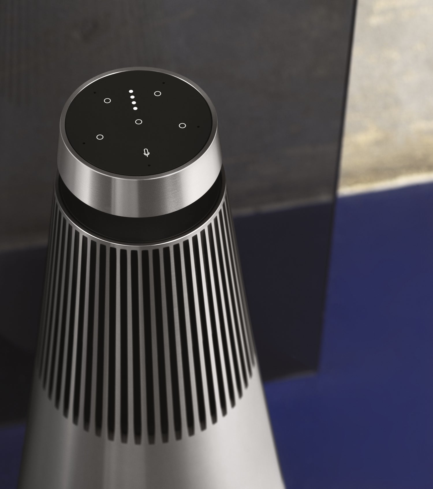 Bang & Olufsen BeoSound 2 mit Google Assistant - Bedienrad