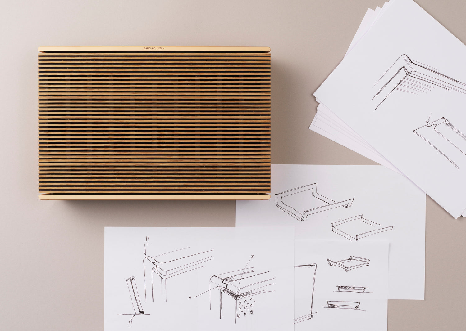 Bang & Olufsen BeoSound Level mit Holzabdeckung