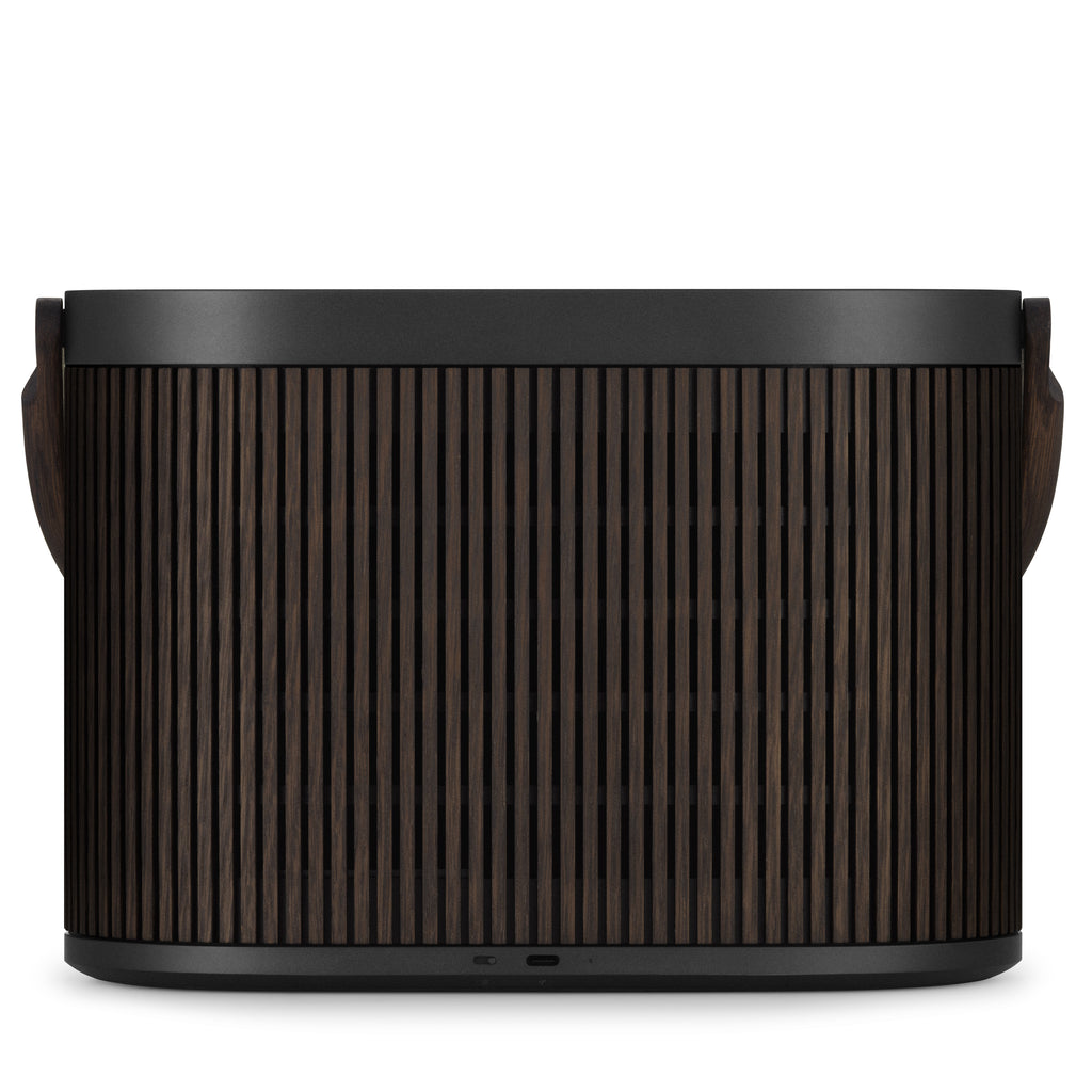 Bang & Olufsen BeoSound A5 Dark Oak - USB-C Ladeanschluss