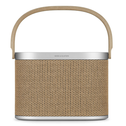 B&O BeoSound A5 Nordic Weave mit Griff aus Holz