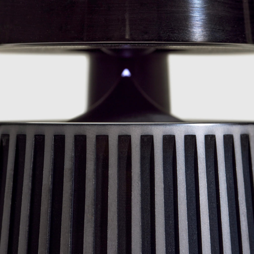 Beosound 2 Vollebak Edition. Detailaufnahme Linse
