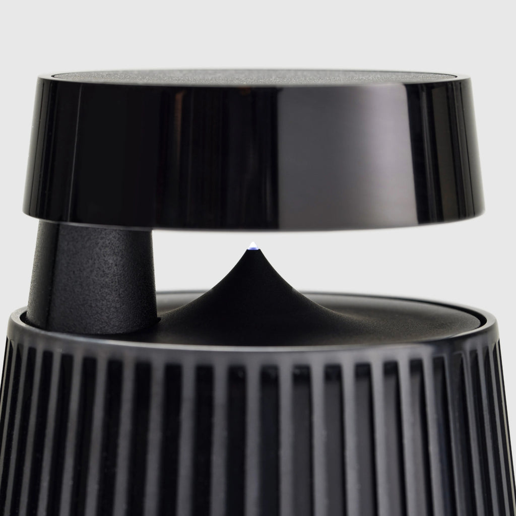 Beosound 2 Vollebak Edition. Detailaufnahme Linse