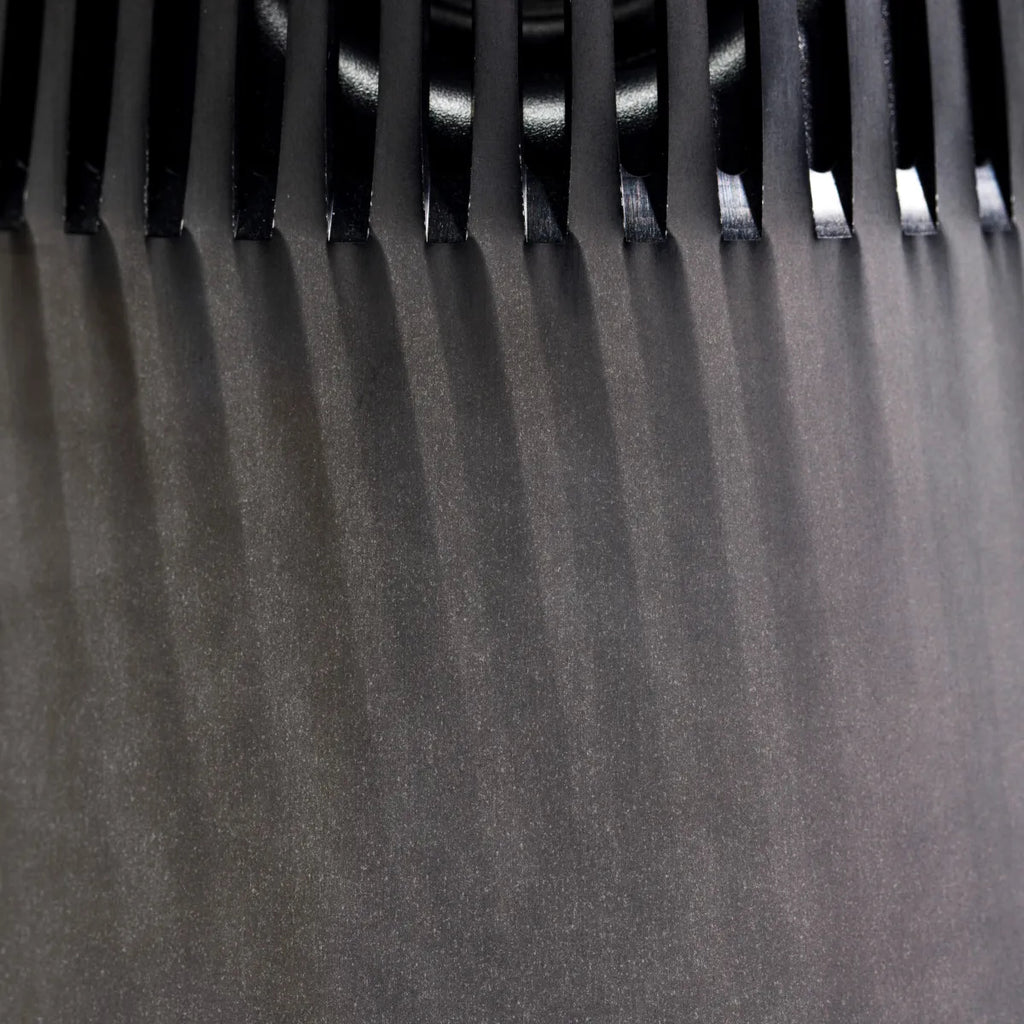 Beosound 2 Vollebak Edition. Detailaufnahme Lautsprechertreiber oben
