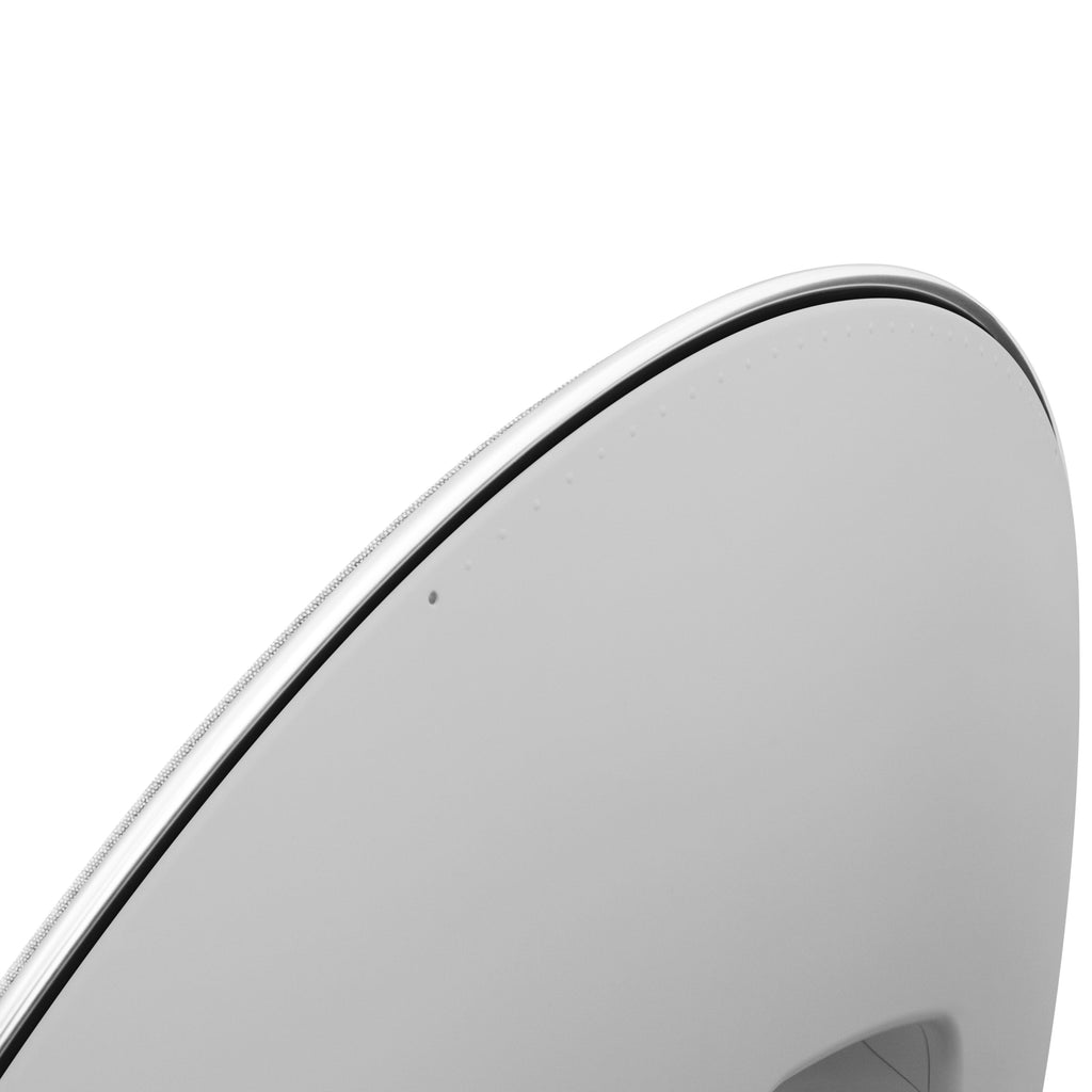 Nahaufnahme der Oberkante des Beosound A9 Rückgehäuses. Sichtbar sind die dezenten haptischen Punkte für die Lautstärkeregelung per Swipe direkt auf dem Aluminium-Rahmen.